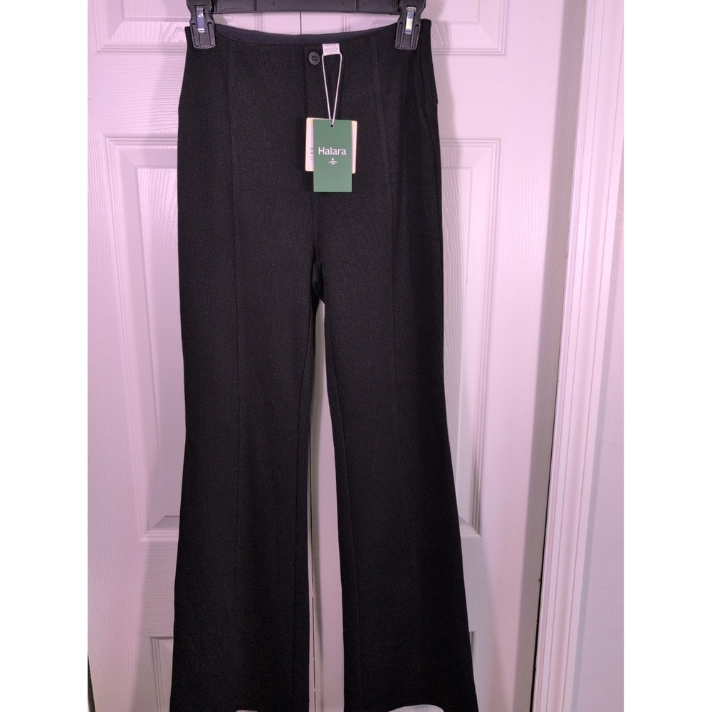 Halara Women's Black High Waisted Flared Yoga Pants/Leggings - size Xs